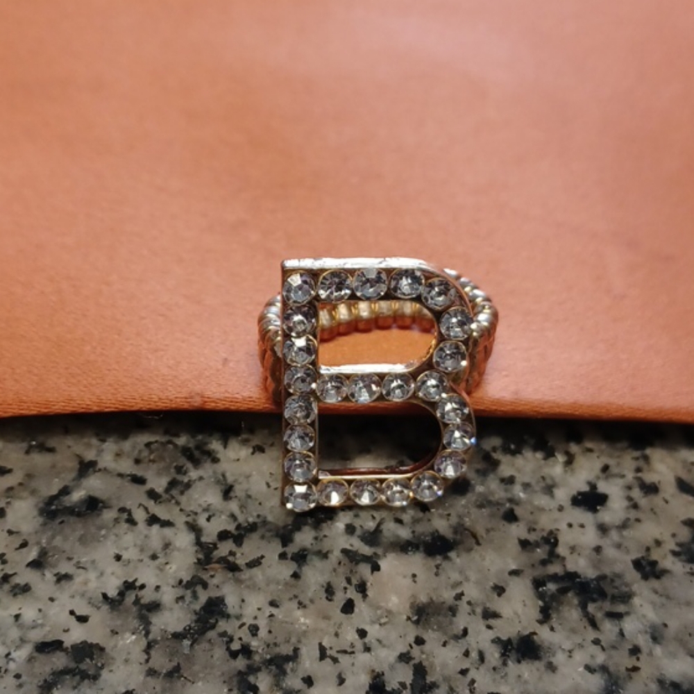 Ring - Picture 4 of 5